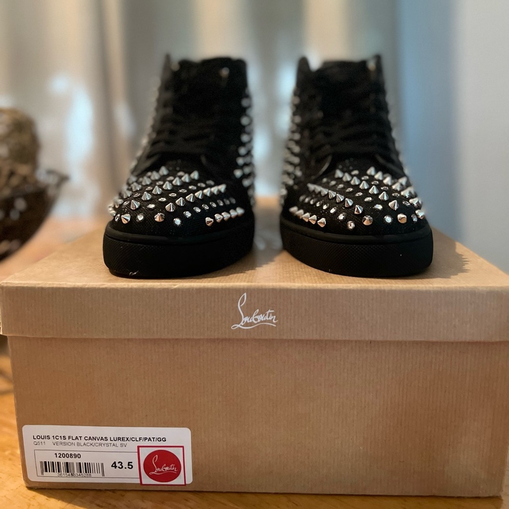 Christian Louboutin size 10.5/43.5 condition 9.5/10